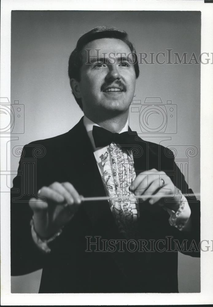 Press Photo Music Director Timothy Banks - abna25283 - Historic Images