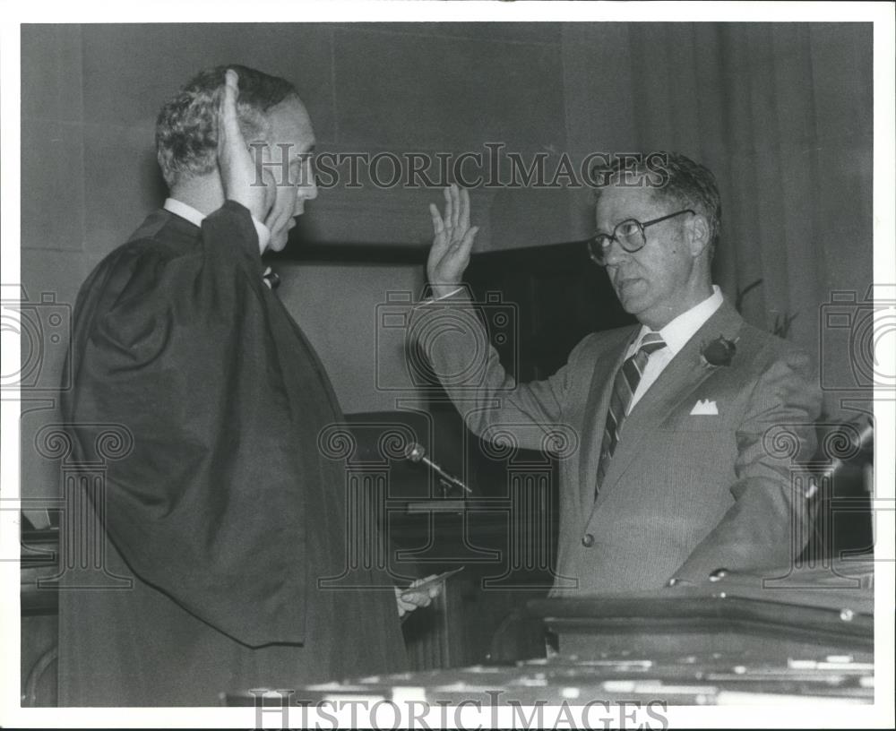 1982 Press Photo Court of Criminal Appeals - Bishop Barron, Other - abna25549 - Historic Images