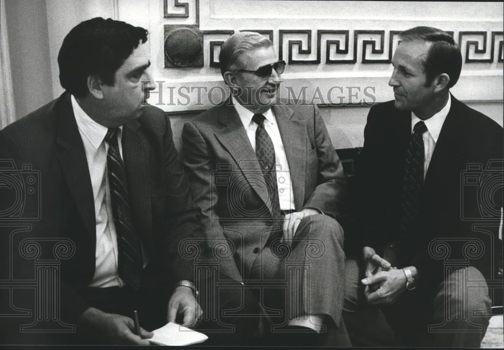 1981 Press Photo Lobbyists for University of Alabama Birmingham, Alabama - Historic Images