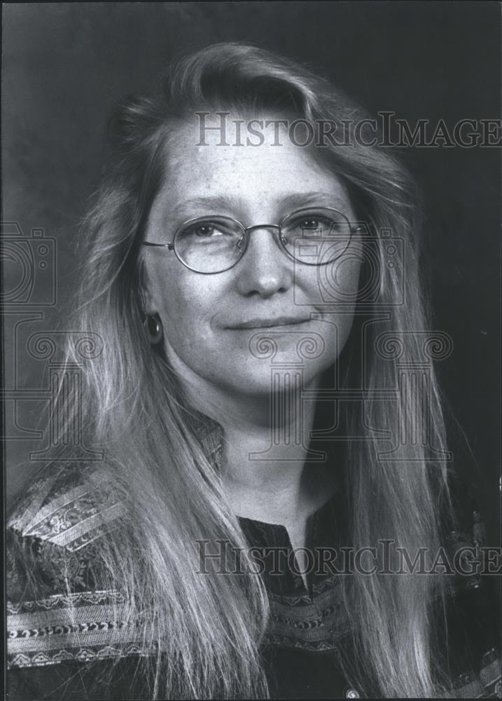 Press Photo Lois R. Beasley, Carlisle District Court Judge Candidate - Historic Images