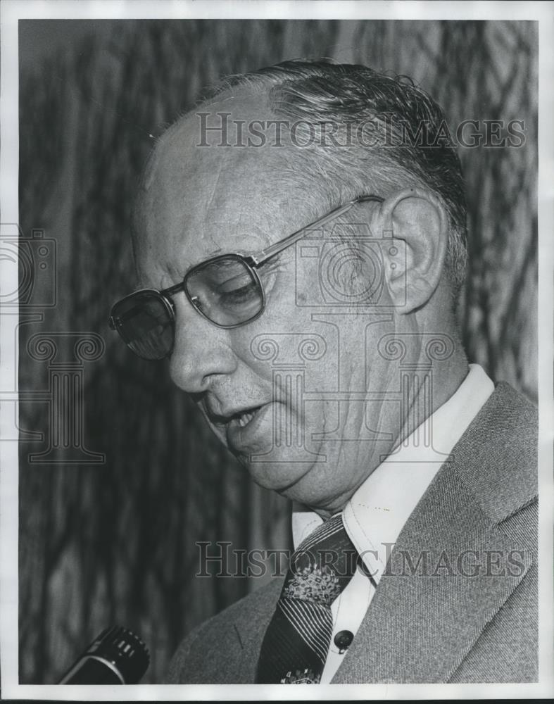1977 Press Photo Governor Wallace's Office Employee David Truett - abna26207 - Historic Images