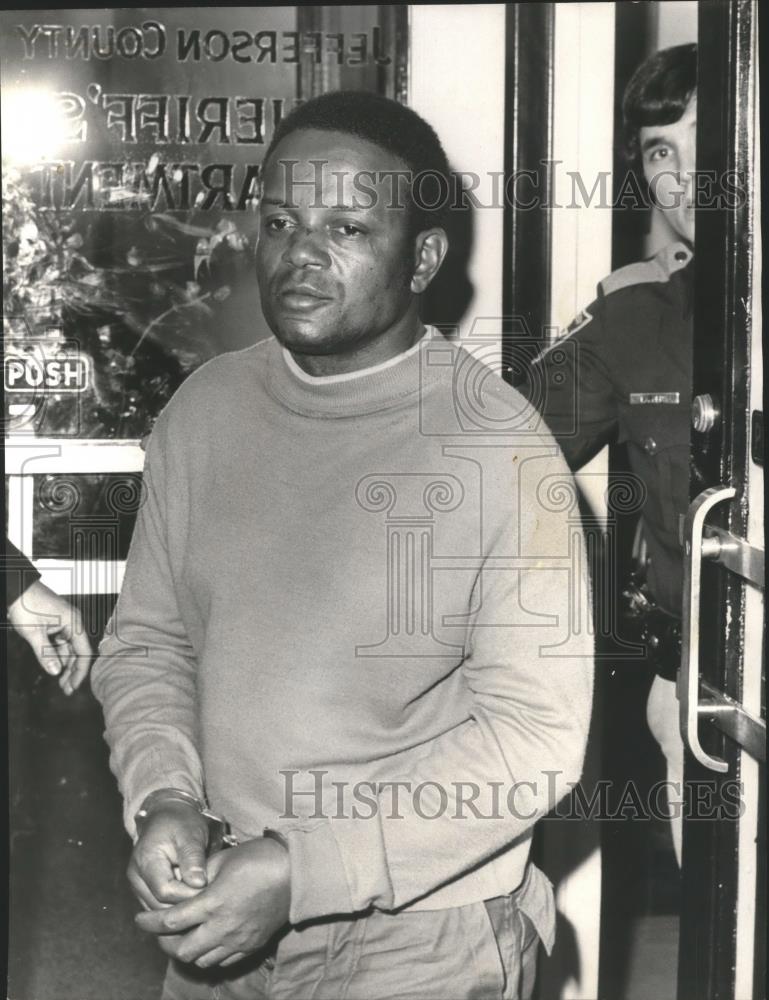 1976 Press Photo Charles Lewis Clayboran, Junior attempted kidnap A. G. Gaston - Historic Images