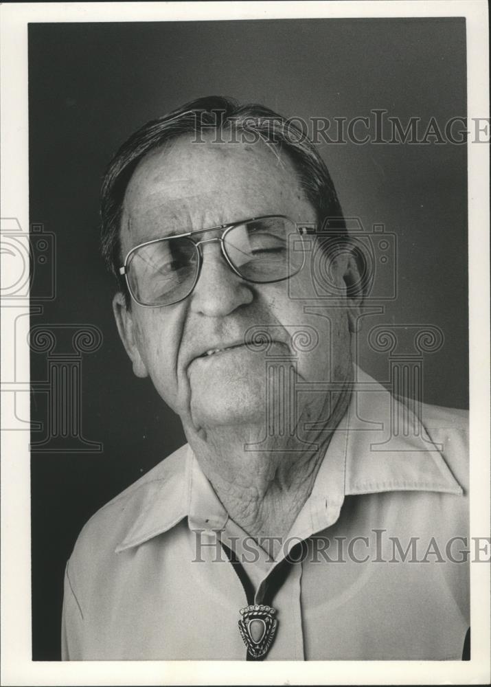 1988 Press Photo W.M. Sonny Davis, Calera Councilman Candidate - abna26773 - Historic Images