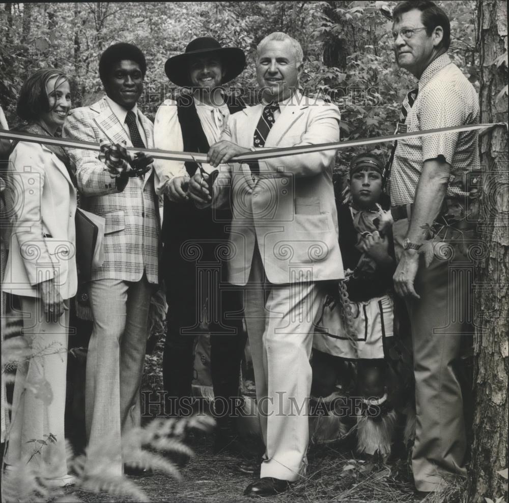 1979 Press Photo Ribbon Cutting on Bertram Trail, Tuskegee Forest - abna27116 - Historic Images