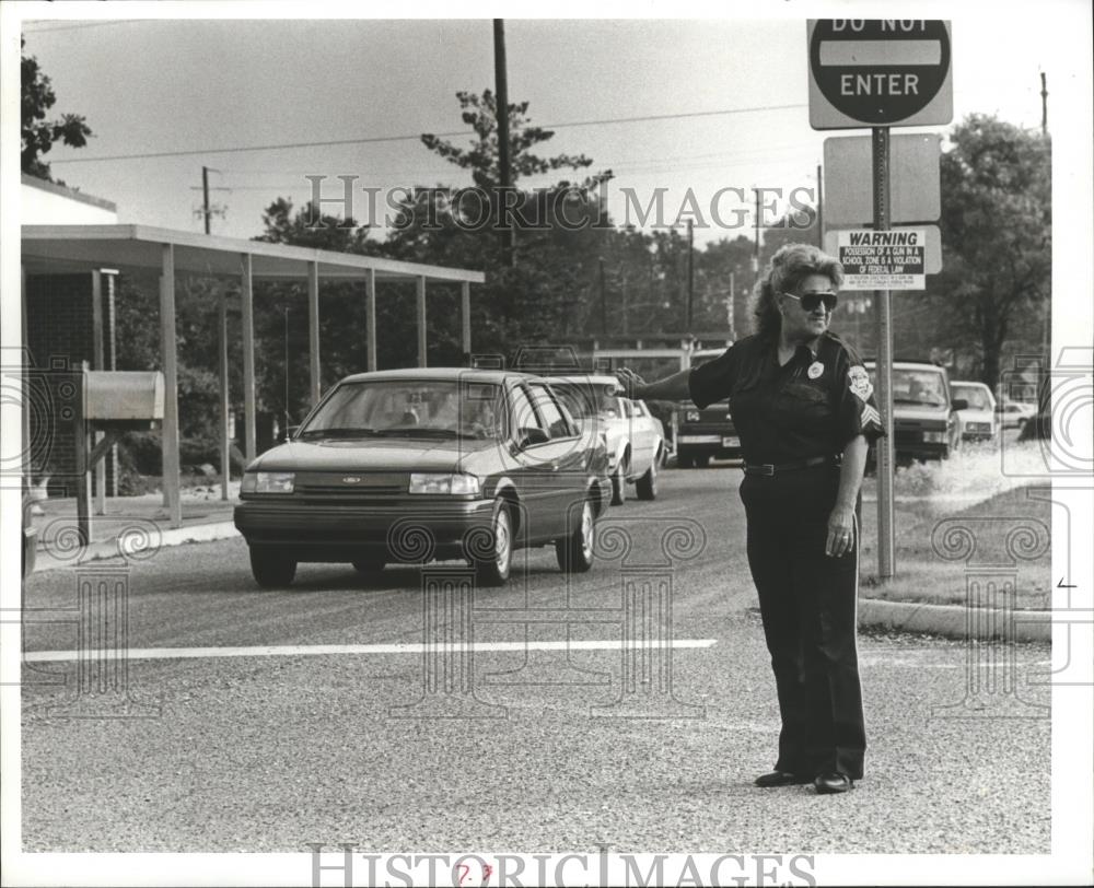 1993 Press Photo Jean Dawkins, Thompson Elementary school crossing guard - Historic Images