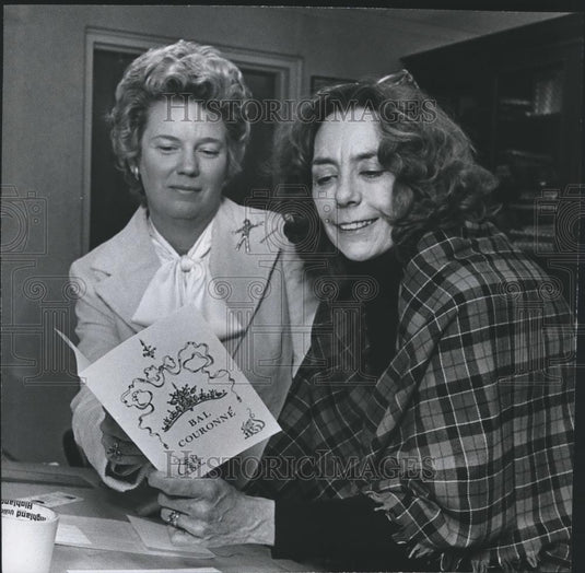 1978 Press Photo Pat Farmer & E. Cushman, Invitations going out for Bal Couronne - Historic Images