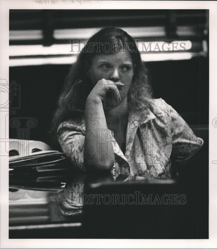 1987 Press Photo Vicki Elmore, in court for hitting school assistant principal - Historic Images