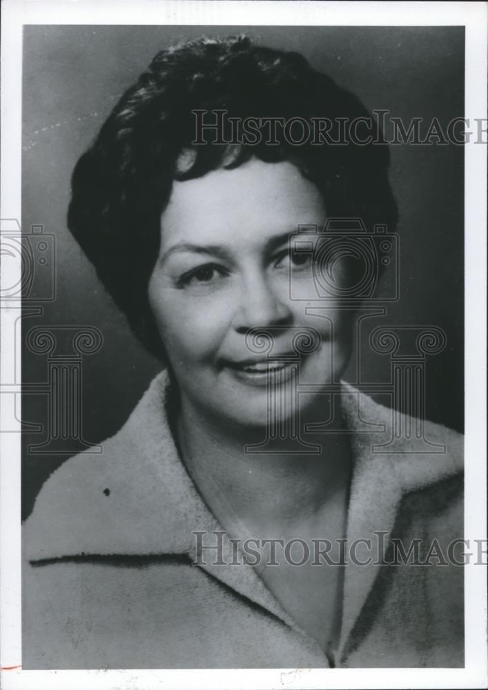 1977 Press Photo Vera C. Foster, chosen to tour Peoples Republic of China - Historic Images