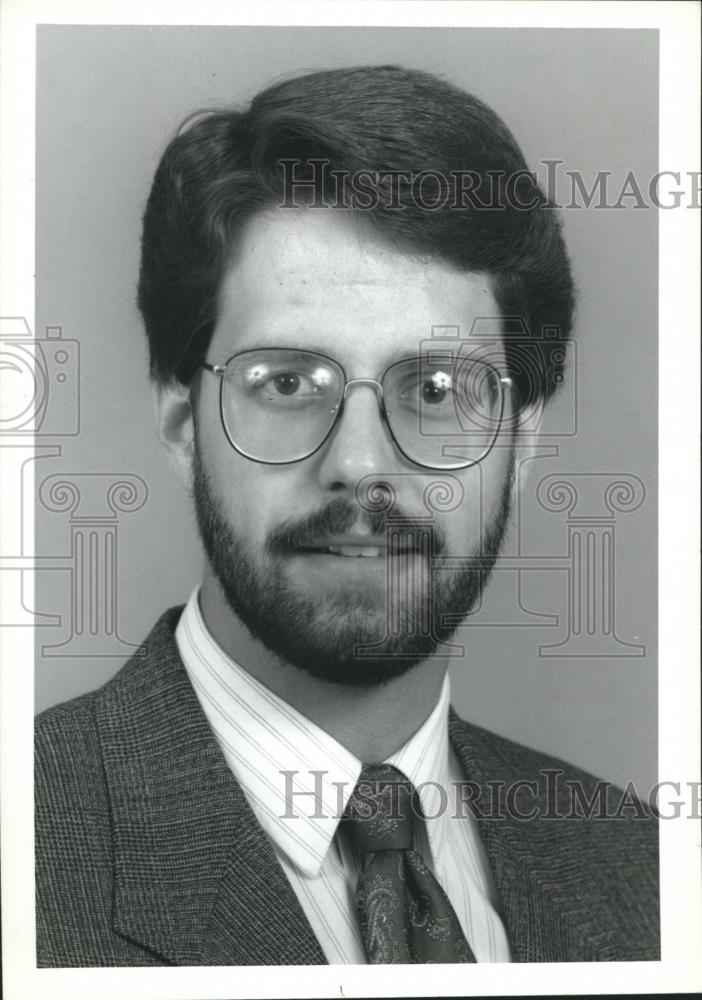 1990 Press Photo Doctor Peter Emanuel Hematology-Oncology UAB - abna27975 - Historic Images