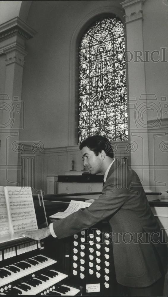 1979 Press Photo Jim Dorroh, Music Director at Canterbury with Organ - abna28039 - Historic Images