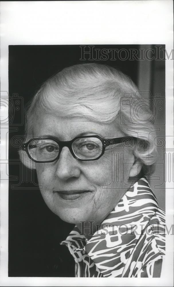 1977 Press Photo Dr. Harriet Dustan, UAB, Cardiovascular research & training - Historic Images