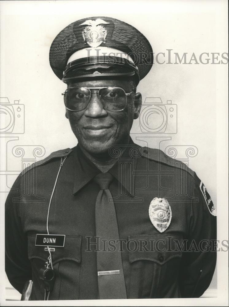 Press Photo Alabama Officer Nat Dunn, optimist officer of the year - abna28163 - Historic Images