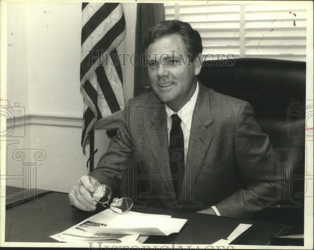 1987 Press Photo Ronnie Flippo, Democratic Alabama U.S. Congressman - abna28321 - Historic Images
