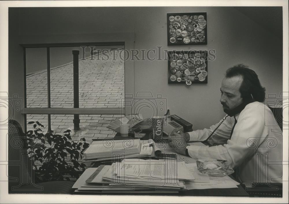 1986 Press Photo Al LaPierre at Democrat Headquarters, Elections, Alabama Runoff - Historic Images