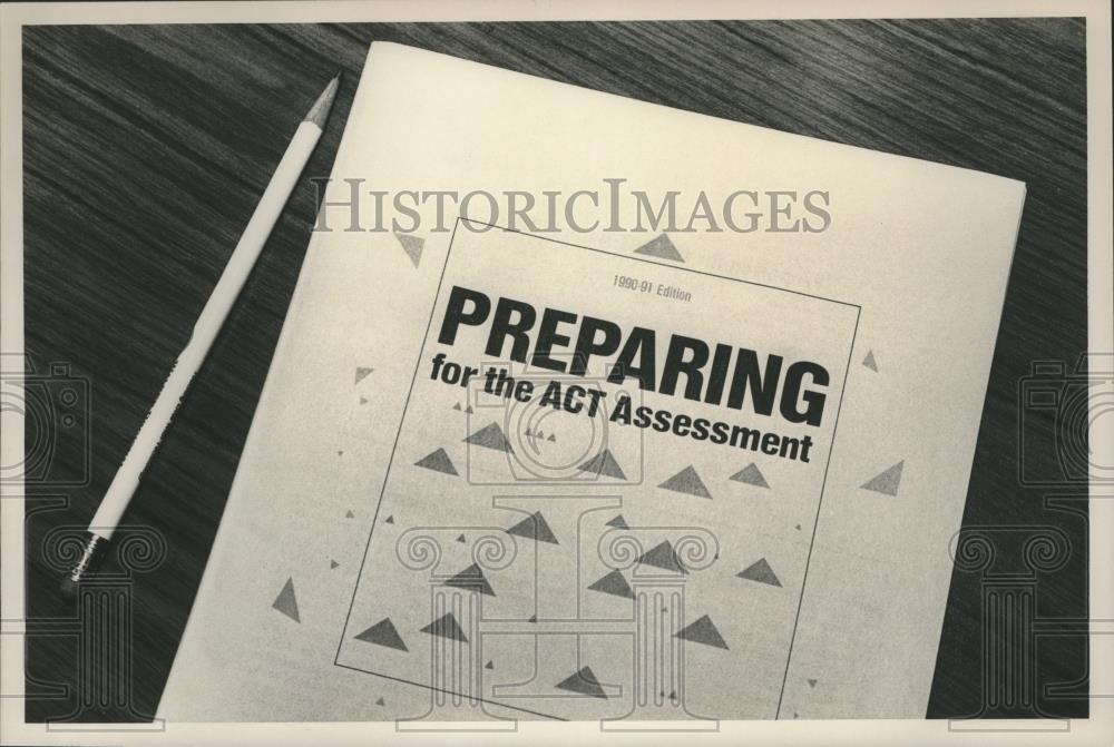 1991 Press Photo &quot;Preparing for the ACT Assessment&quot; guide - abna28537 - Historic Images