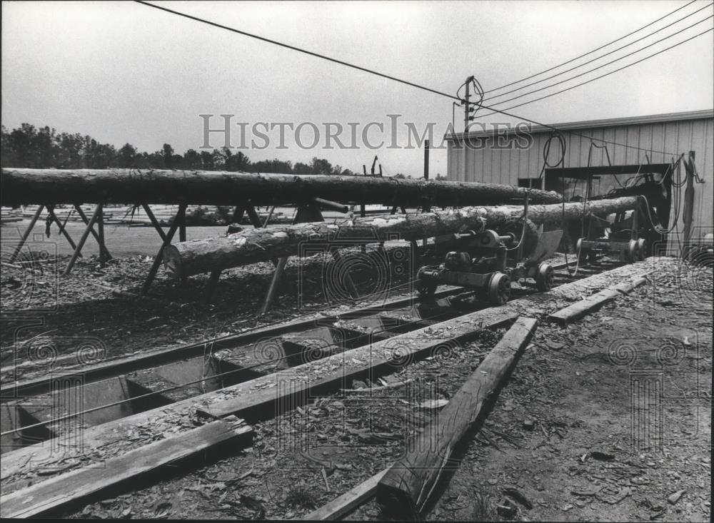 1978 Press Photo making utility poles, Koppers Company, Elmore County, Alabama - Historic Images