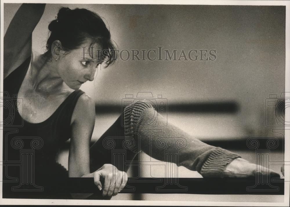 1989 Press Photo Dianne Duffey, member of State of Alabama Ballet Company - Historic Images