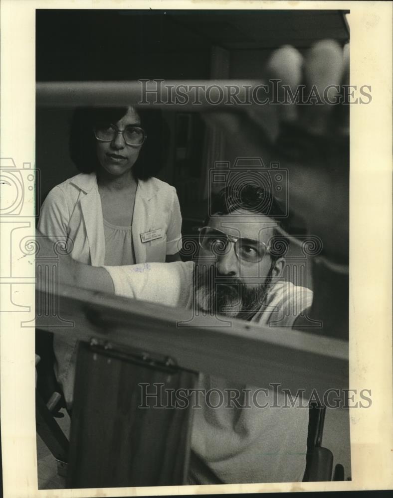 1983 Press Photo Joseph Sorrentino, survivor of fungal disorder, in Madison - Historic Images