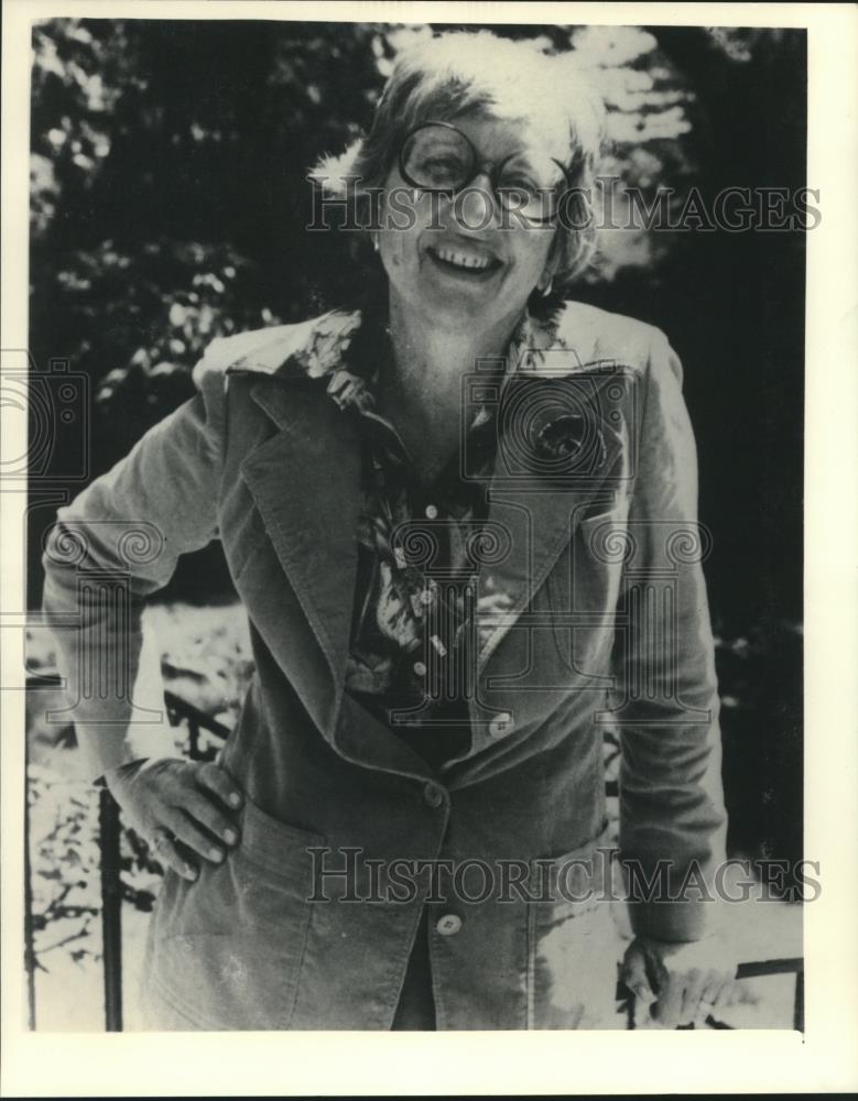 1983 Press Photo Natalie Spingarn, cancer victim, author of &quot;Hanging in There&quot; - Historic Images
