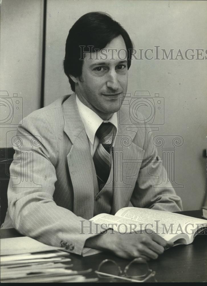 1979 Press Photo Thomas P. Schneider, first assistant DA, Milwaukee - mjc00492 - Historic Images