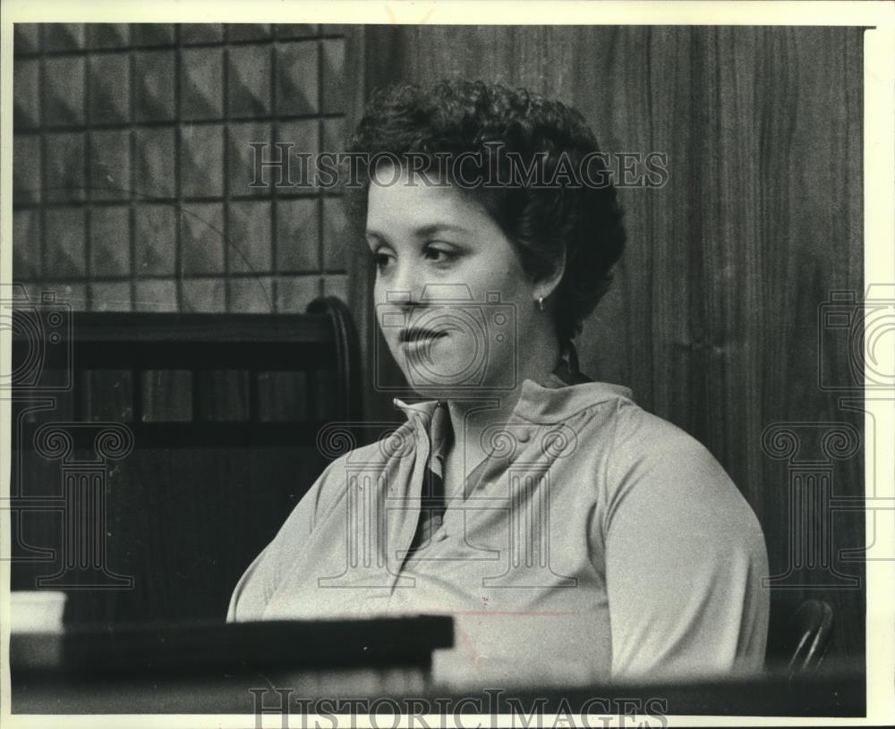 1980 Press Photo Mary Checkvala testified in Christ T. Seraphim hearing - Historic Images