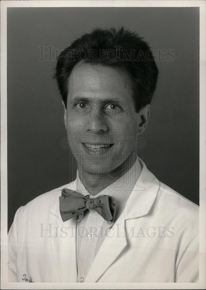 1994 Press Photo Tor Shwayder children dermatologist - dfpd39299 - Historic Images