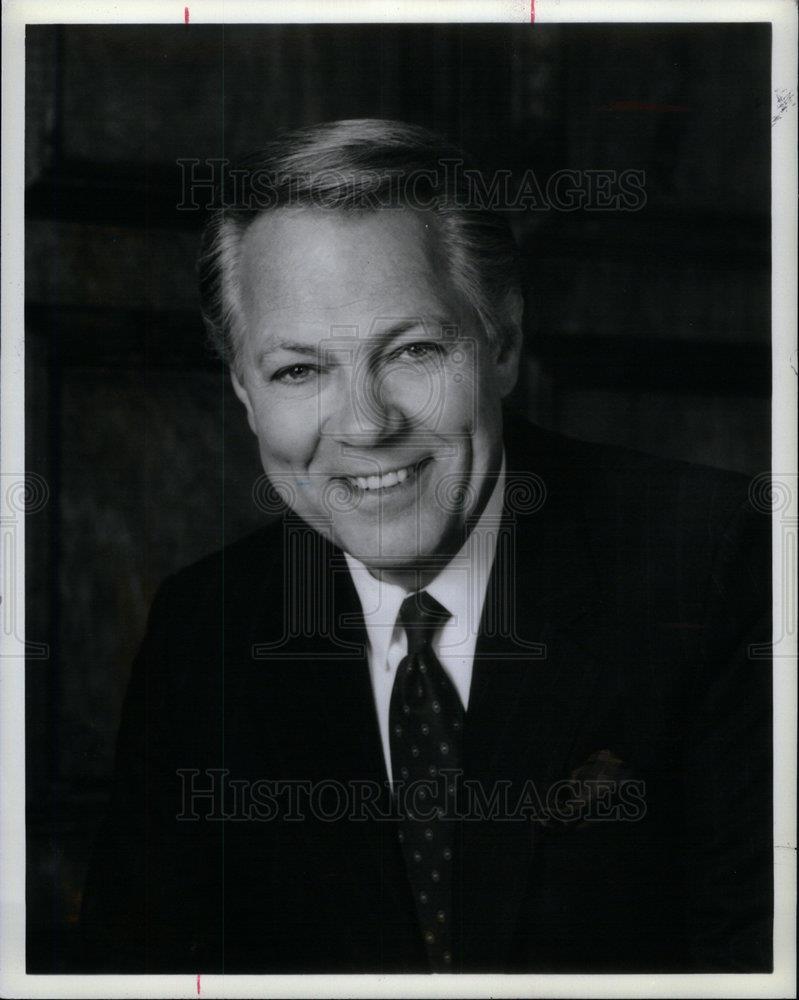 1994 Press Photo Mort Crim Anchor Channel 4 - DFPD67589 - Historic Images