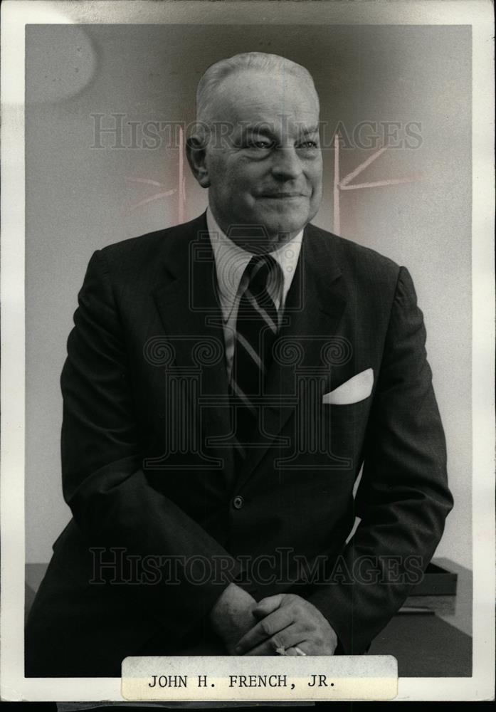 1994 Press Photo John H. French, Jr., Bank President - dfpd38967 - Historic Images