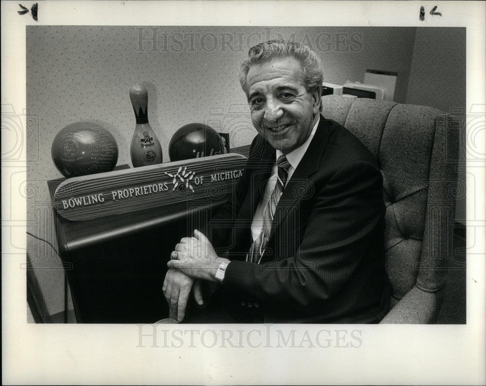 1990 Press Photo CASS SICILIA EXECUTIVE DIRECTOR - DFPD69079 - Historic Images