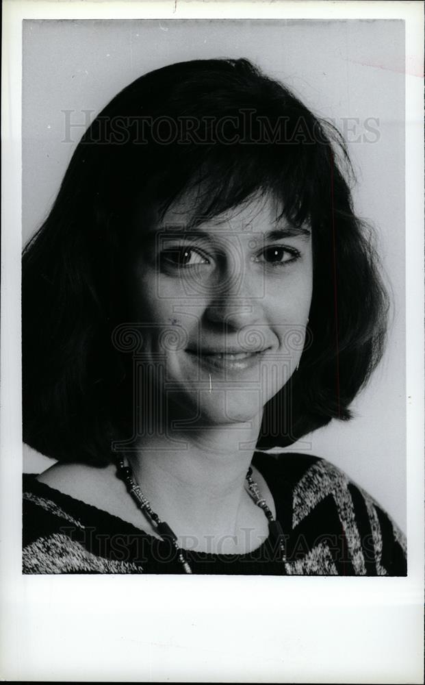 1991 Press Photo Karen Schneider - dfpd36975 - Historic Images