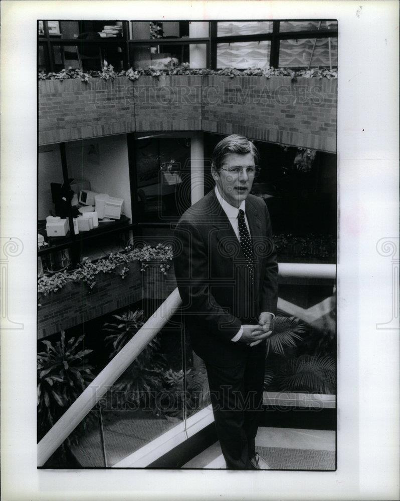 1990 Press Photo Ed Miller - DFPD12965 - Historic Images