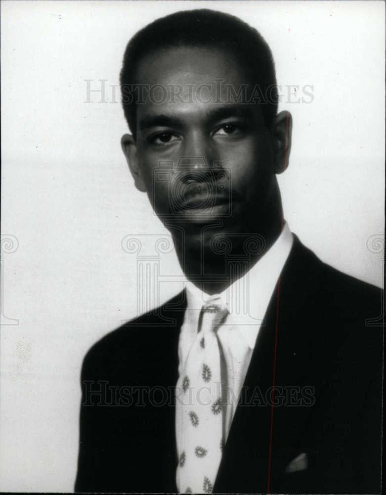 1991 Press Photo Mario L. Morrow Outreach Coordinator. - dfpd34535 - Historic Images