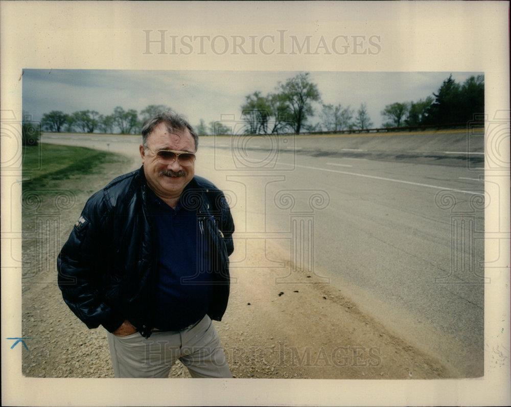 1993 Press Photo Richard Doc Whitworth GM Proving - DFPD57569 - Historic Images