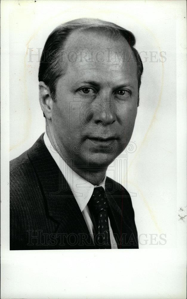 1990 Press Photo David Gergen Presidential Advisor - dfpd27631 - Historic Images