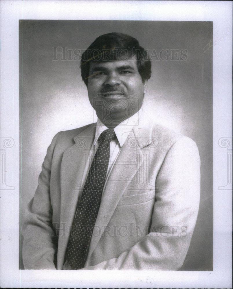 1990 Press Photo Narendra Iyagi M.D. - DFPD08321 - Historic Images