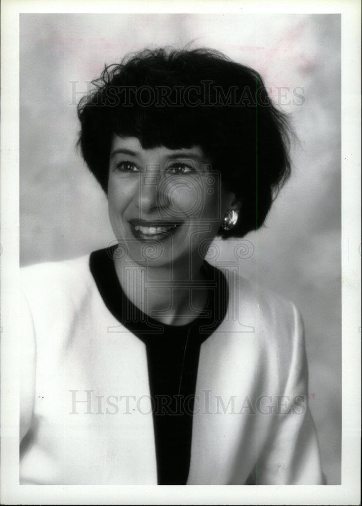 1994 Press Photo TERRY MERRITT AMERICAN ACCTRESS - dfpd31471 - Historic Images