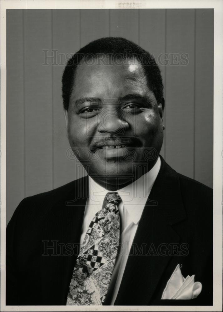 1992 Press Photo Richard Shealey President CEO FIN bank - dfpd36437 - Historic Images