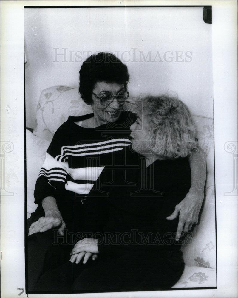 1990 Press Photo Margaret Thompson - DFPD59397 - Historic Images