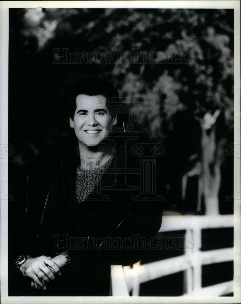 1992 Press Photo Wayne Newton American singer - DFPD05871 - Historic Images