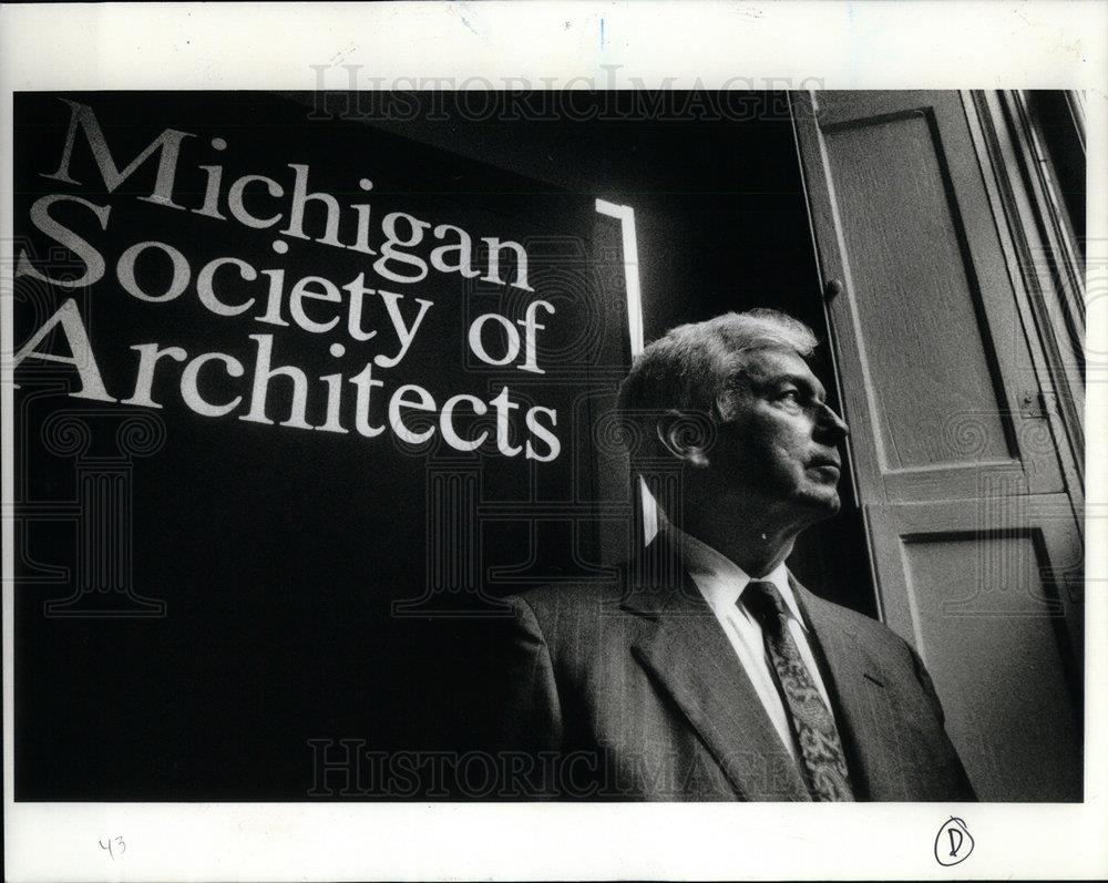 1990 Press Photo Jerry Shea American Architects VP deal - DFPD52211 - Historic Images