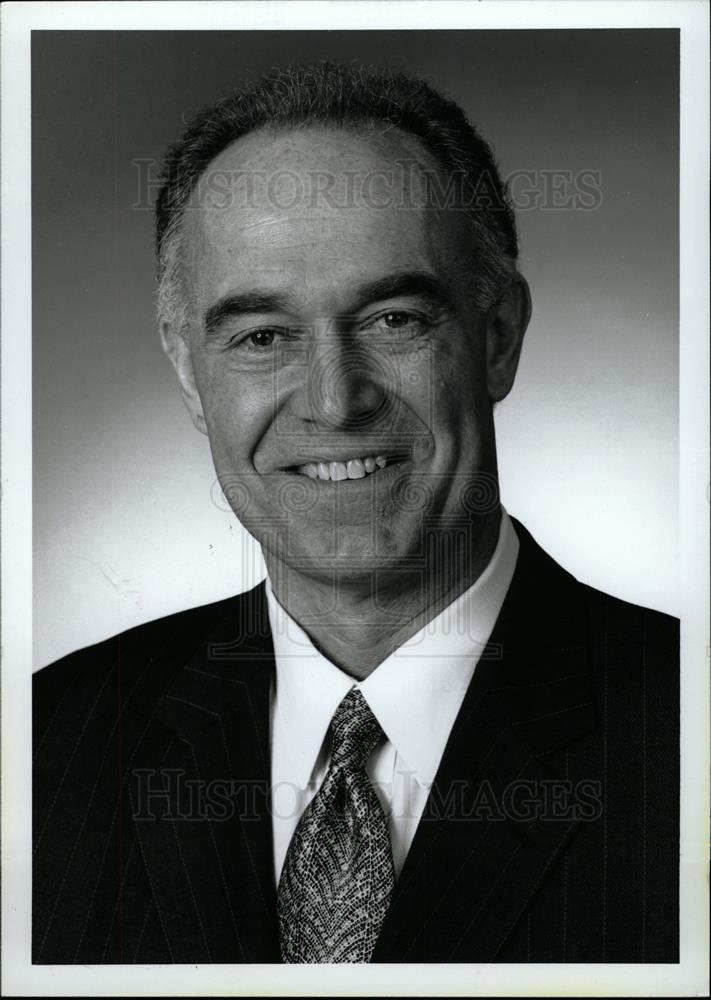 1998 Press Photo Bill Barto President Art Van Furniture - dfpd33033 - Historic Images