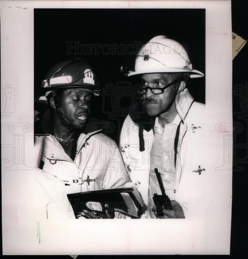 1993 Press Photo Harold Watkins Fire Fighter - DFPD22139 - Historic Images