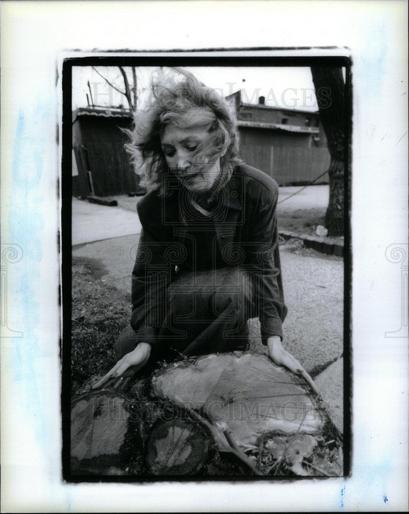 1991 Press Photo Marcia Cron woodbridge Tavern - DFPD67773 - Historic Images