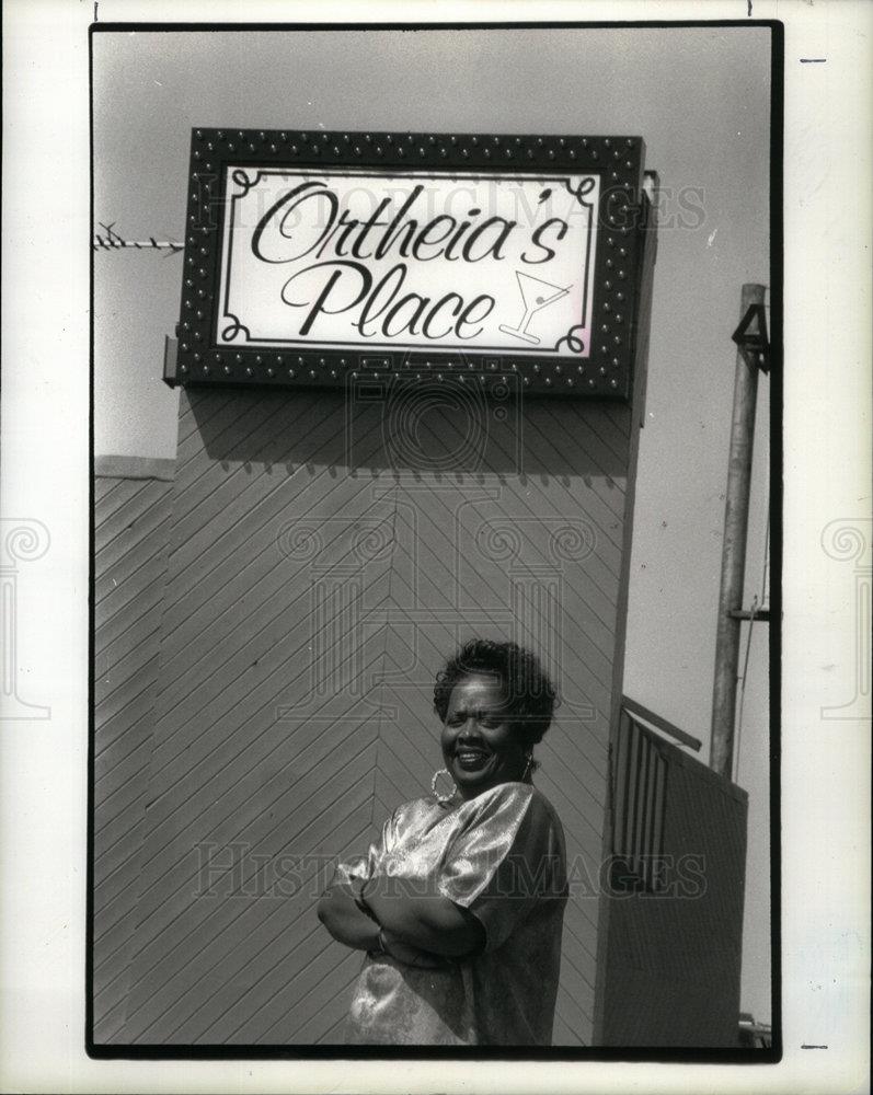 1990 Press Photo Ortheia - DFPD19067 - Historic Images