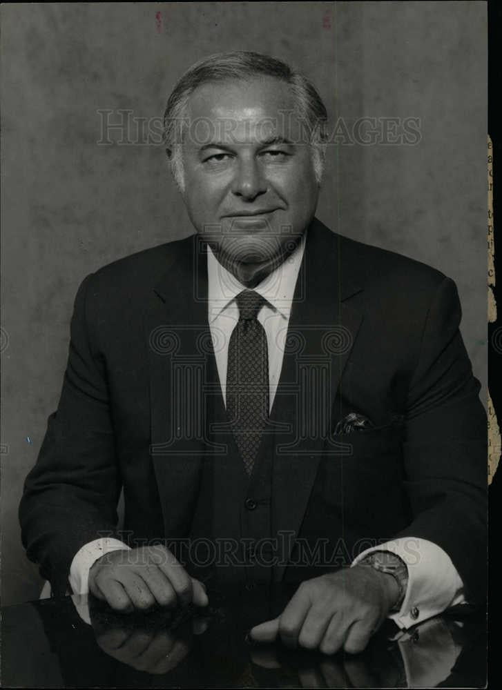 1992 Press Photo A. Alfred Taubman Bank Of Detroit - dfpd38853 - Historic Images