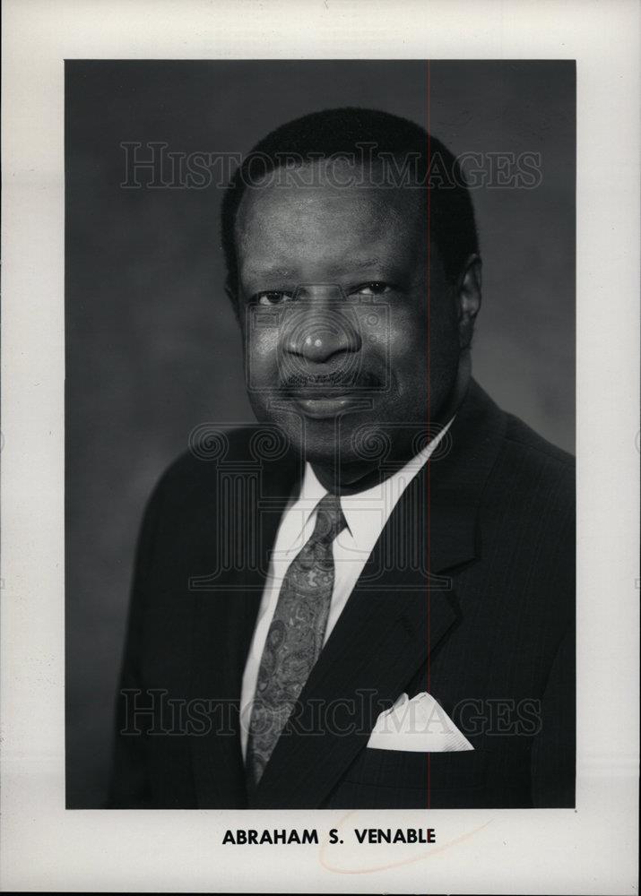 1990 Press Photo Abraham S. Venable General Motors - dfpd27843 - Historic Images