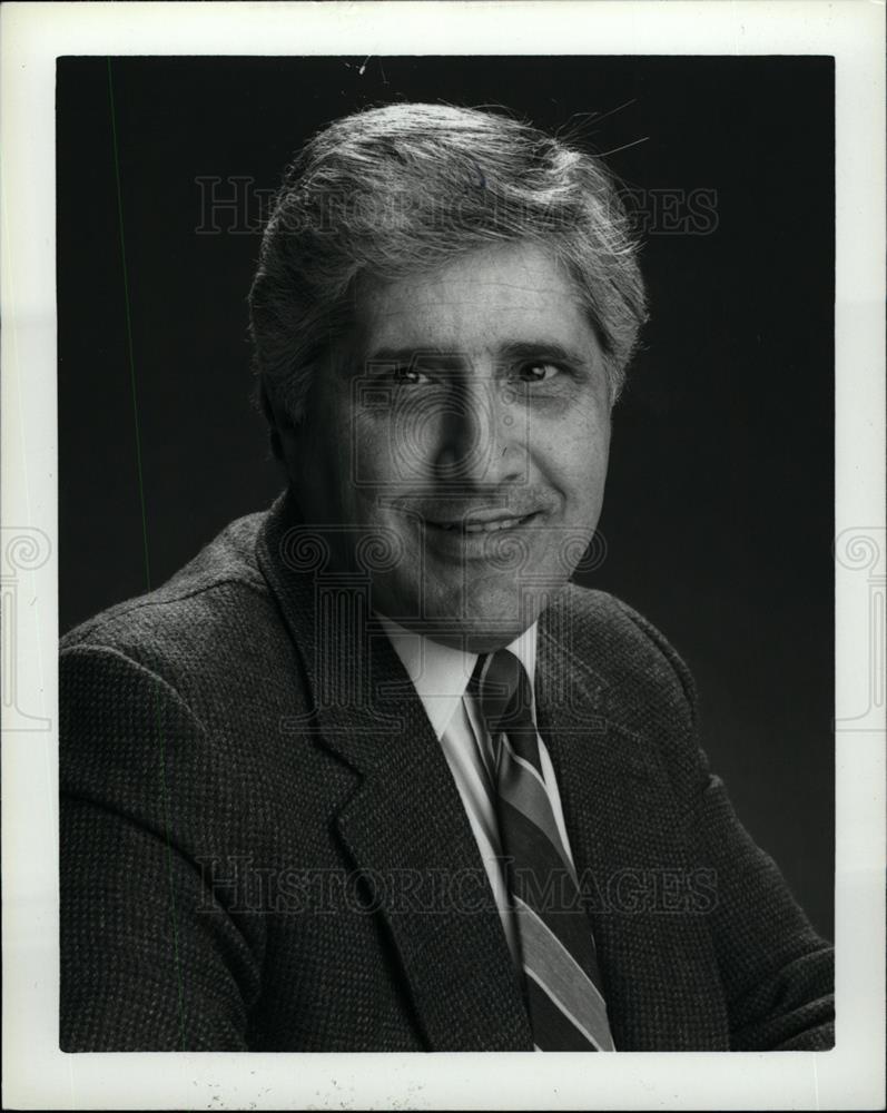 1990 Press Photo Richard Sabaugh Macomb Commissioner - dfpd37429 - Historic Images