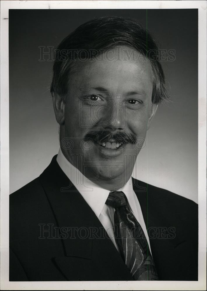 1992 Press Photo Ray Steffner Vice President - dfpd33673 - Historic Images