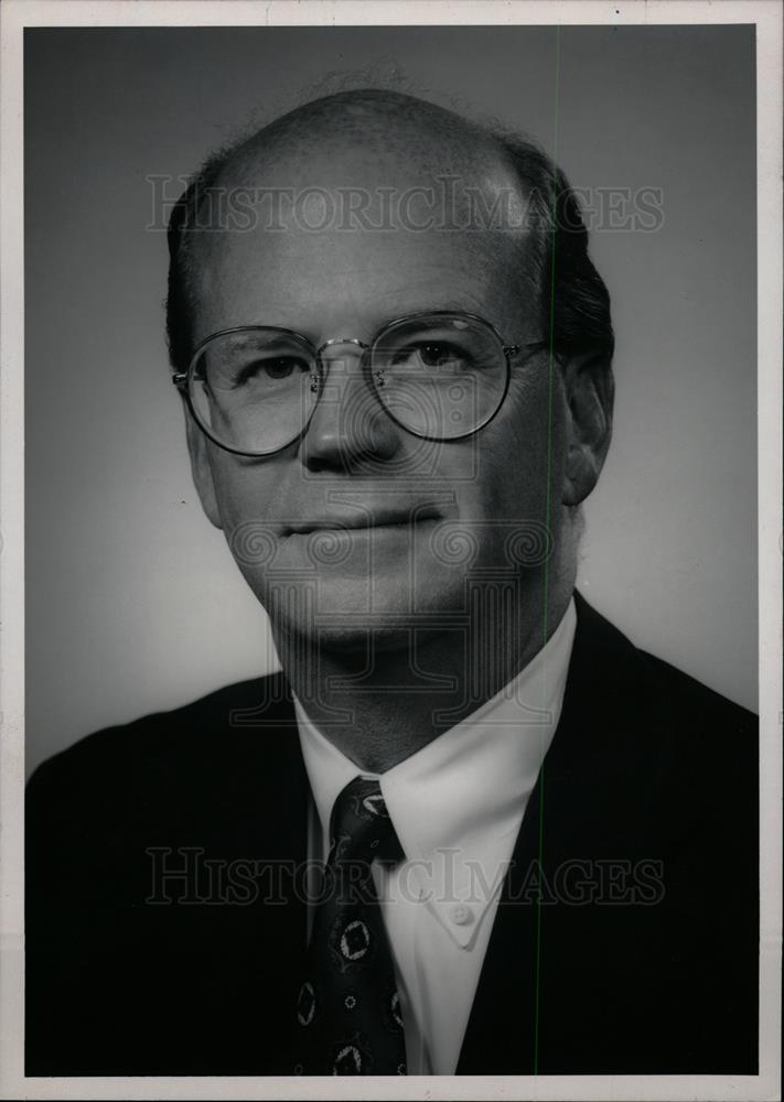 1991 Press Photo Vincent Butterfly Jr., vice president - dfpd33509 - Historic Images