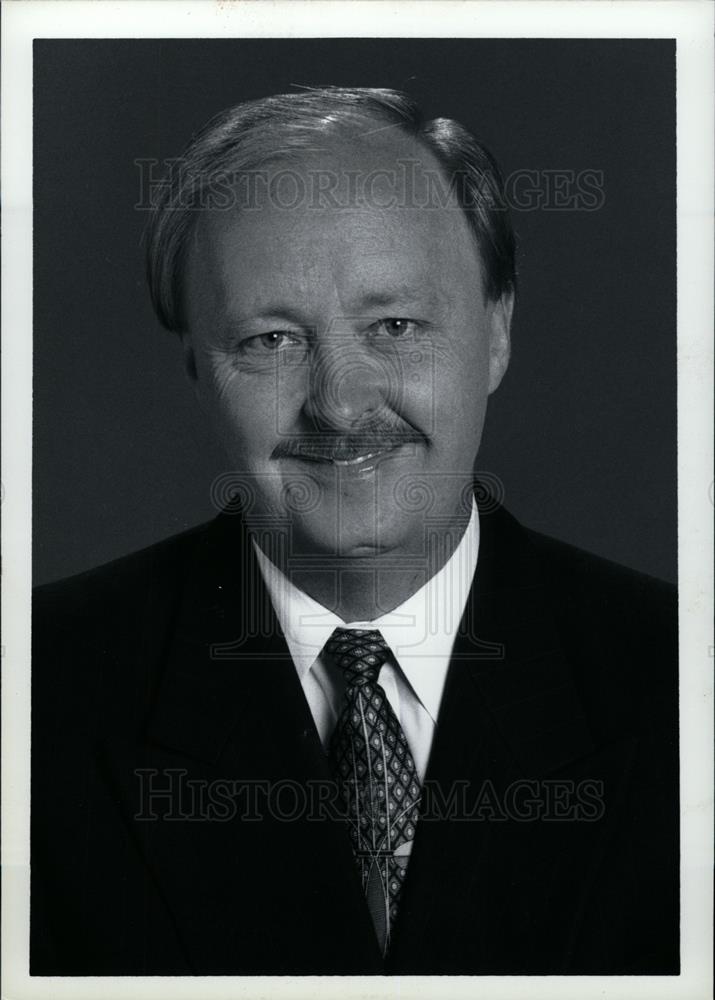 1999 Press Photo Scott Lewis WJBK TV 2 Detroit Reporter - dfpd42271 - Historic Images